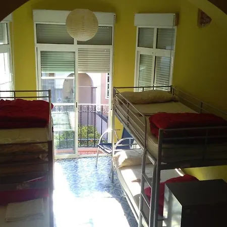 Hostel Casa Babylon Backpakers *
