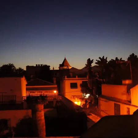 Hostel Casa Babylon Backpakers *