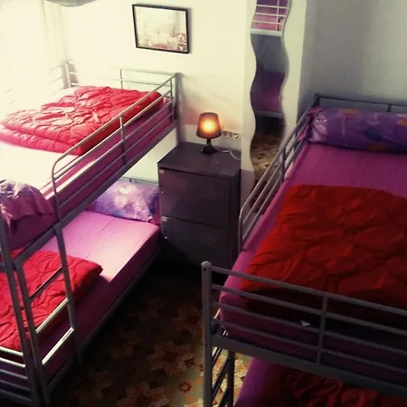 Hostel Casa Babylon Backpakers *