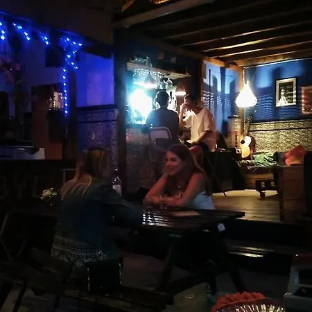 Casa Babylon Backpakers بيت شباب