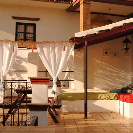 Casa Babylon Backpakers * مالقة
