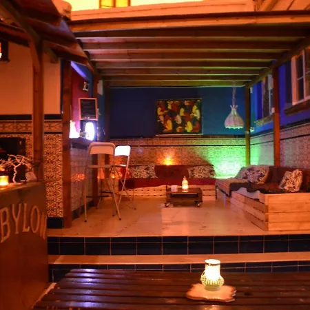 Auberge de jeunesse Casa Babylon Backpakers *